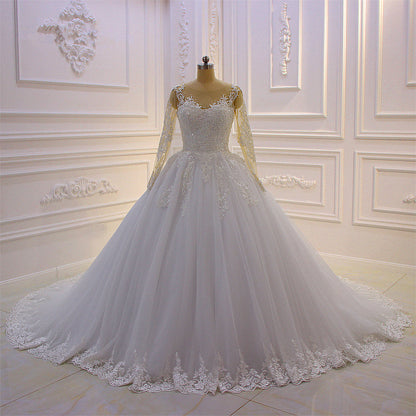 Wunderschönes langes A-Linien-Brautkleid in Bateau-Form mit Perlen, Tüllapplikationen und Spitze und Ärmeln