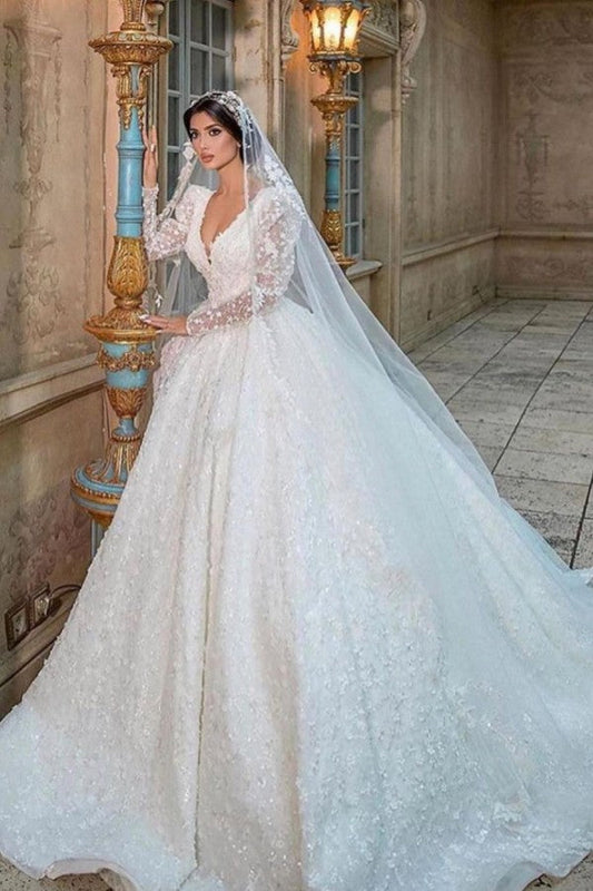 Wunderschönes langes A-Linien-Brautkleid mit V-Ausschnitt, Spitzenapplikationen und Ärmeln
