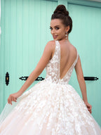 Splendido abito lungo a linea ad A con scollo a V e schiena scoperta in tulle e pizzo per cerimonia di diploma