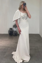 Splendido Abito da Sera Lungo a Sirena con Una Spalla in Raso e Strass, Senza Maniche