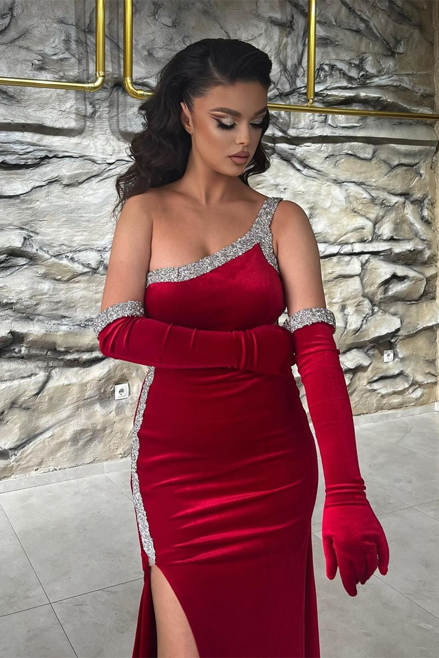 Hermoso vestido de fiesta largo rojo de un solo hombro con lentejuelas, sin mangas y abertura