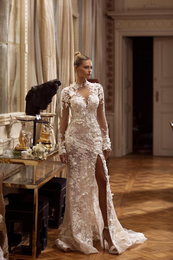Gorgeous Long Sleeves A-line Jewel Tulle Lace Backless Wedding Dresses with Slit