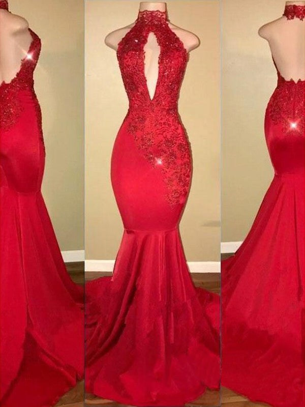 Preciosos vestidos de fiesta Charmeuse con apliques sin mangas y cuello Halter de sirena