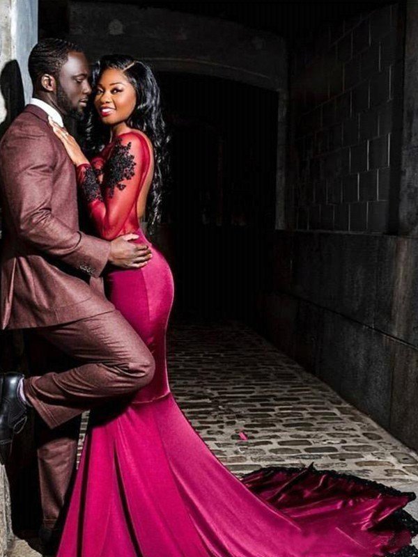 Hermosos vestidos de fiesta de sirena con mangas largas, cola barco, apliques de licra