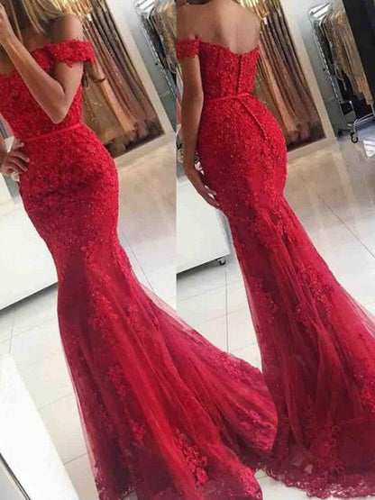 Hermosos vestidos de fiesta de sirena sin mangas con hombros descubiertos y apliques de tul