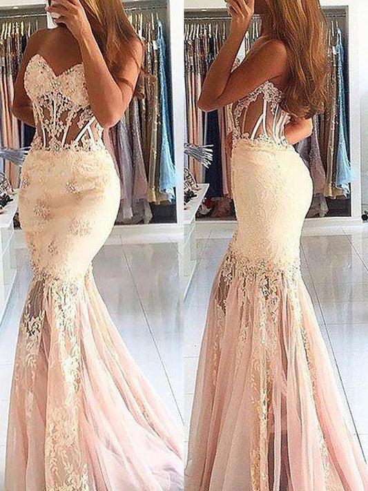 Hermosos vestidos de fiesta de tul con encaje y escote corazón sin mangas y corte sirena