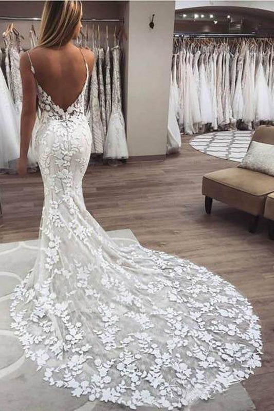 Hermosos vestidos de novia de encaje con espalda abierta y tirantes de sirena