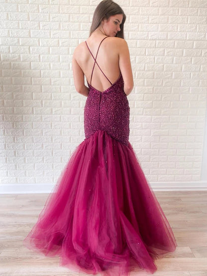Wunderschönes Meerjungfrau-Ballkleid mit V-Ausschnitt und rückenfreiem Tüll und Perlen