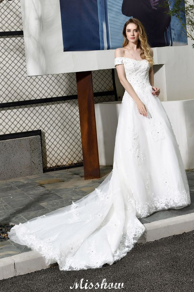 Wunderschönes schulterfreies weißes A-Linien-Brautkleid mit Gartenspitzenapplikationen