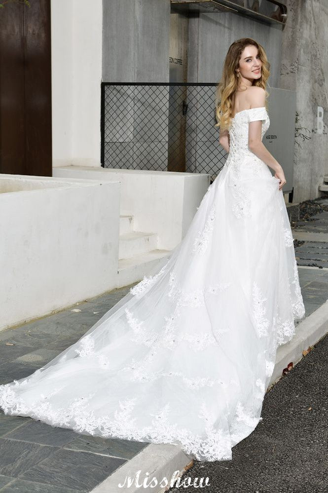 Wunderschönes schulterfreies weißes A-Linien-Brautkleid mit Gartenspitzenapplikationen