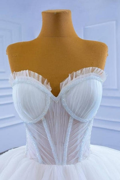 Wunderschöne lange weiße ärmellose Prinzessin A-Linie Brautkleider