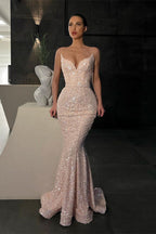 Splendido abito da sera senza maniche a sirena con paillettes e scintillio