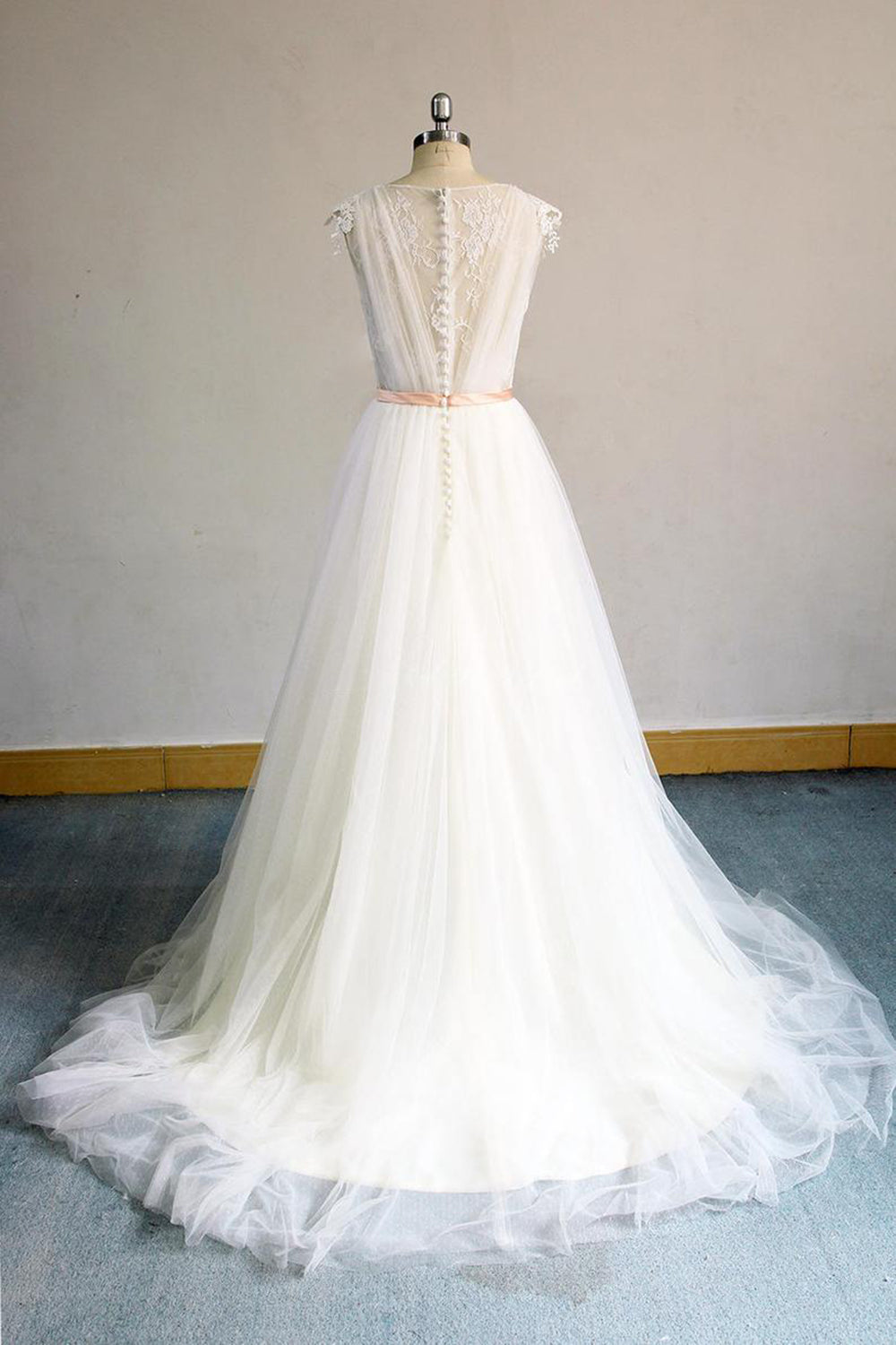 V Neck Sleeveless A Line Champagne Tulle Wedding Dress With Lace Appliques On Sale