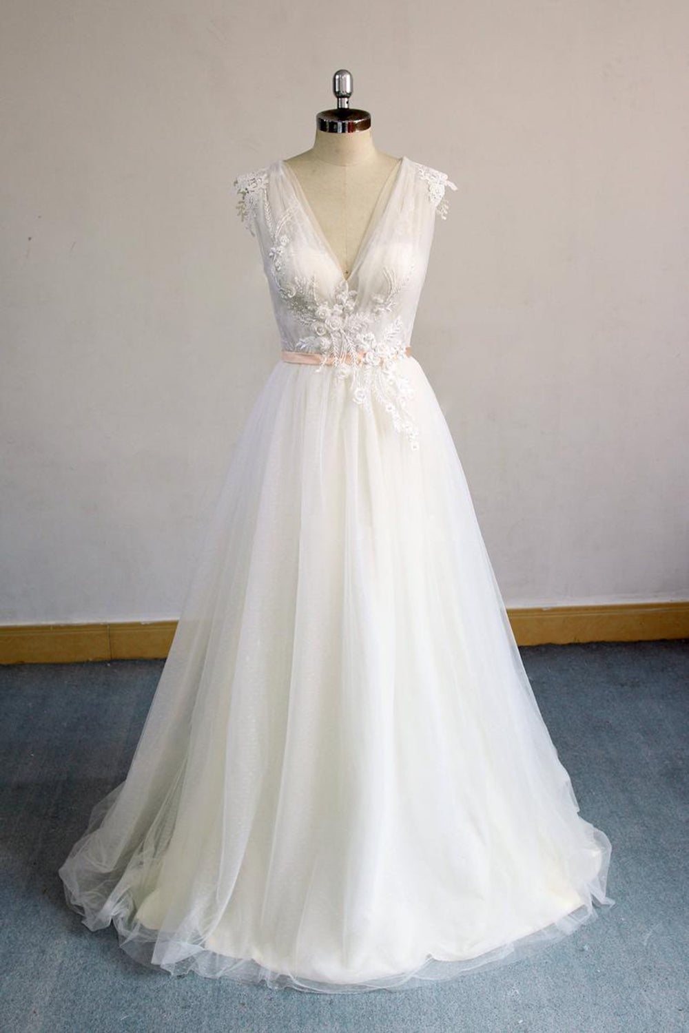 V Neck Sleeveless A Line Champagne Tulle Wedding Dress With Lace Appliques On Sale