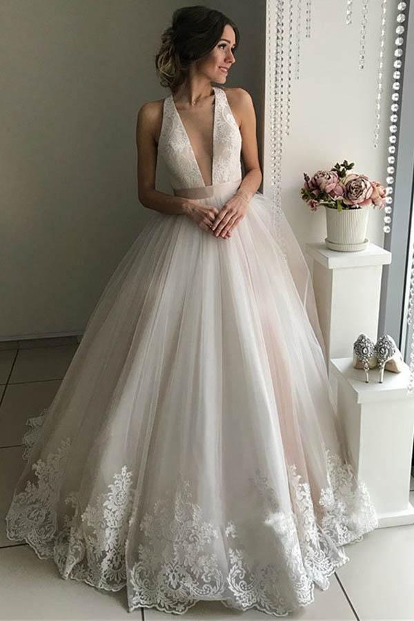 Superbes robes de mariée en tulle sans manches à col en V élégantes