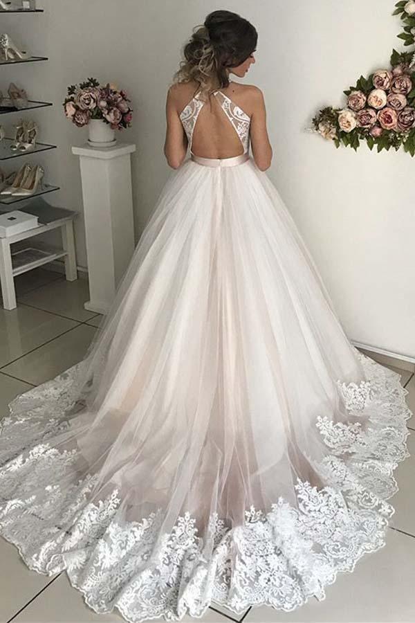 Superbes robes de mariée en tulle sans manches à col en V élégantes