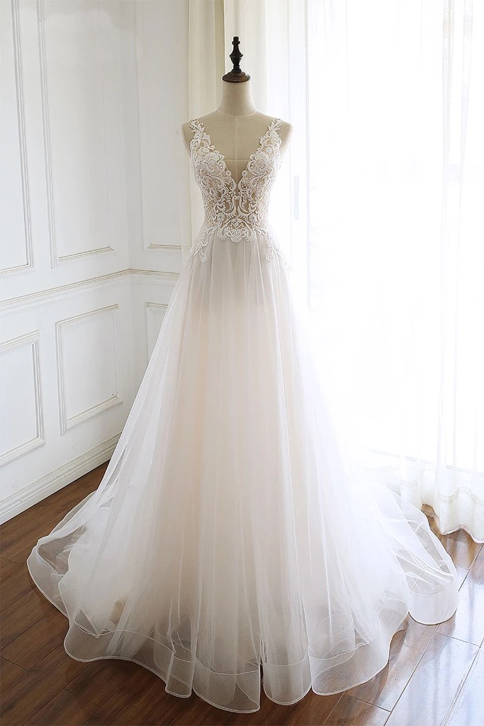 White Tulle Lace A Line Wedding Dress V Neck Sleeveless Floor Length Custom Size