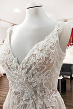 Robes de mariée longues en tulle, ligne A élégante, col en V, dos nu en dentelle