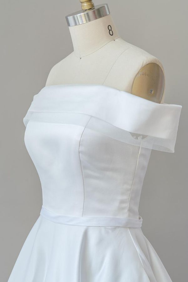 Vestido de novia elegante de satén con hombros descubiertos y largo estilo baile