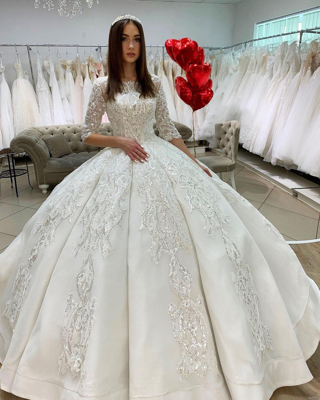 Satin Princess Ball Gown Wedding Dress With Appliques And Lace Half Sleeves