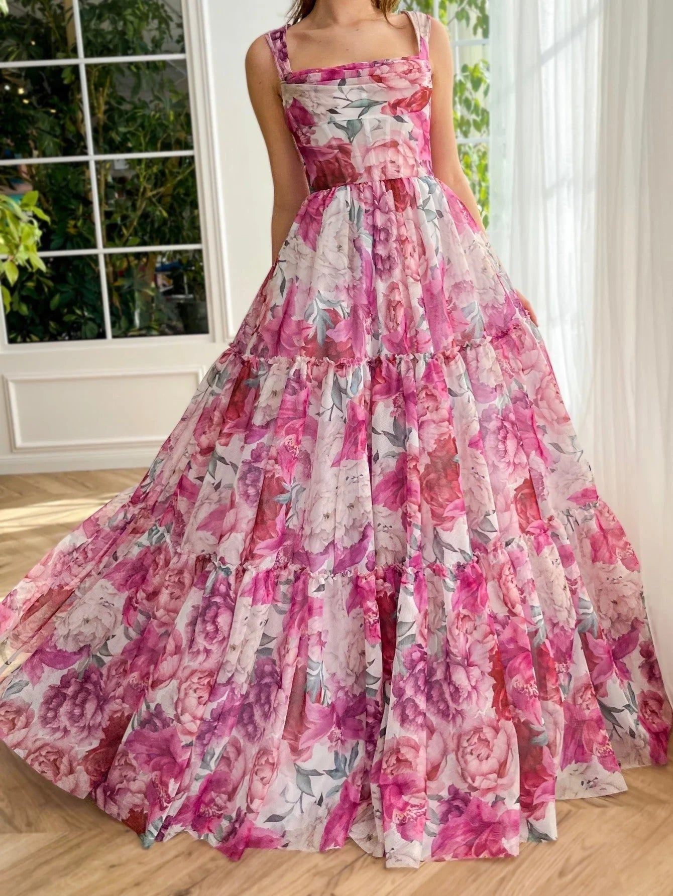 Robe de bal longue rose à fleurs en ligne A