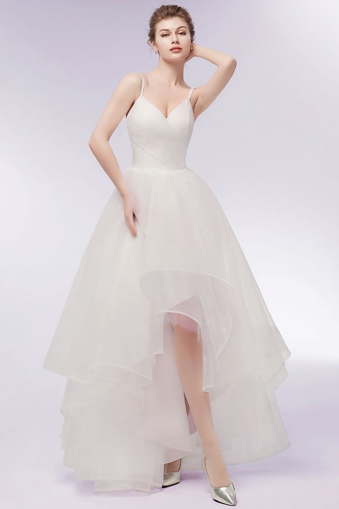 Robes de mariée en tulle ivoire à fines bretelles, coupe évasée en A, ourlet haut-bas avec volants