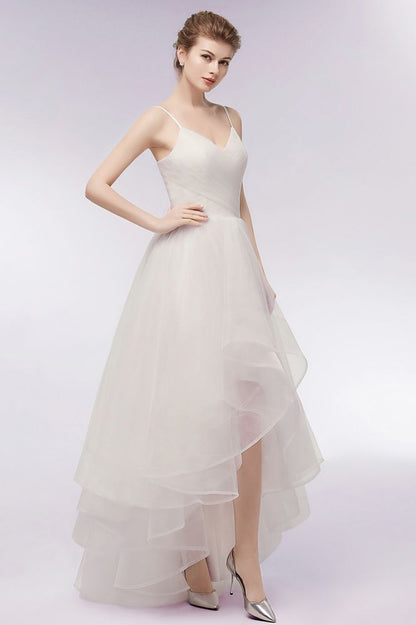 Elfenbeinfarbenes A-Linien-Brautkleid mit Spaghettiträgern und Rüschen