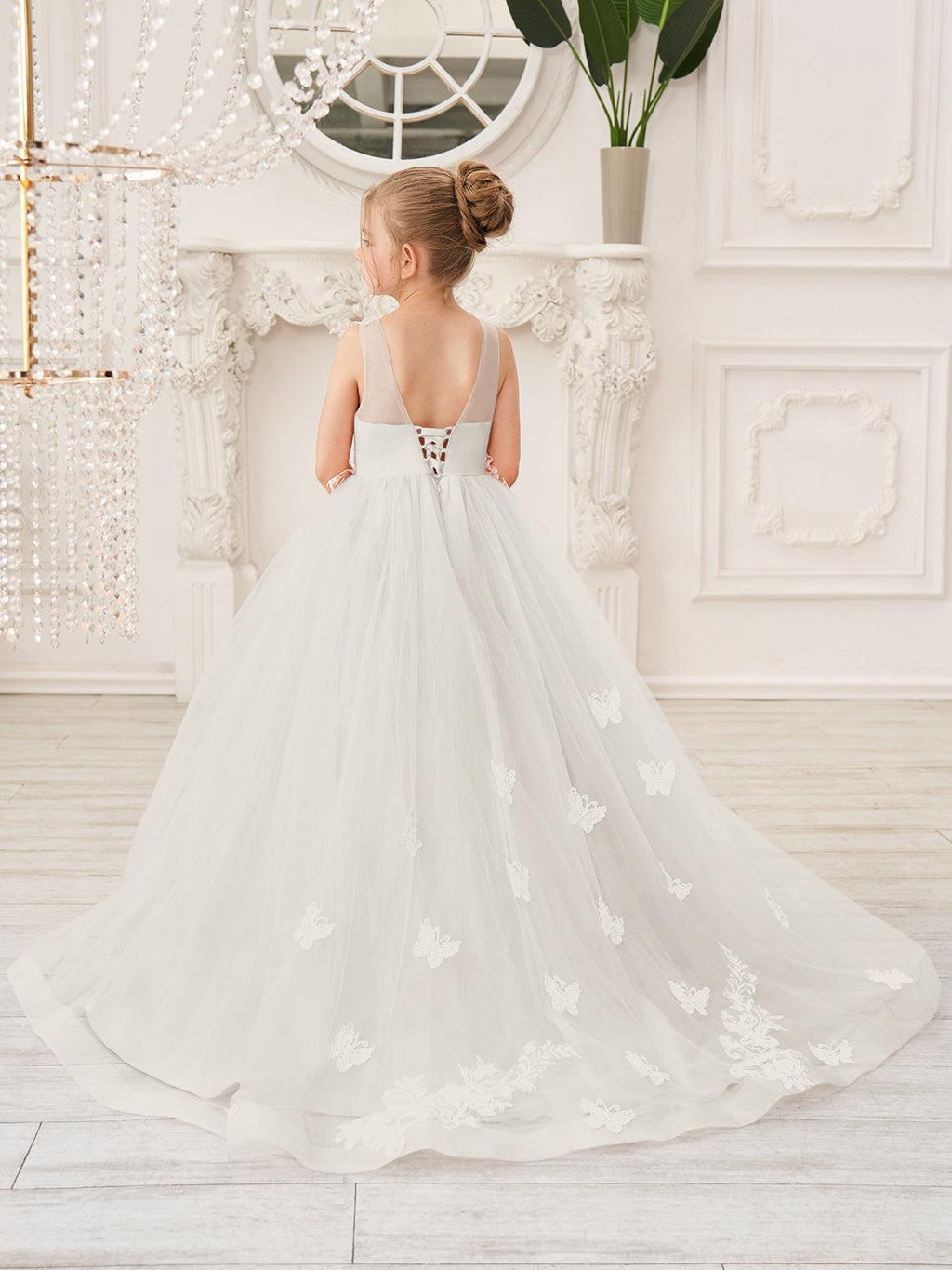 Elegant Sleeveless Tulle Flower Girl Dress With Applique Lace And Sweep Train