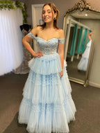 Jara | Vestido de Gala Azul Claro em Tule com Ombros Descobertos e Apliques