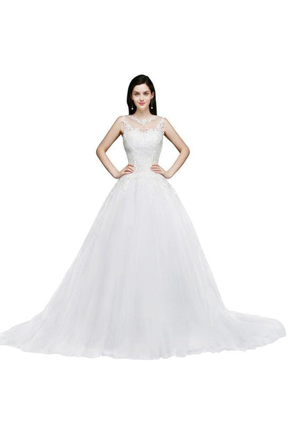 Brautkleid mit Spitzenapplikationen und U-Ausschnitt aus Tüll