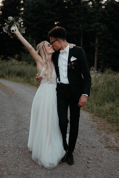 Lace Bodice Tulle Skirt Backless Bridal Gown Minimalist Wedding Dresses