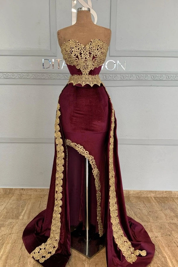 Burgundy Sweetheart Sleeveless Mermaid Wedding Dress With Appliques And Slit