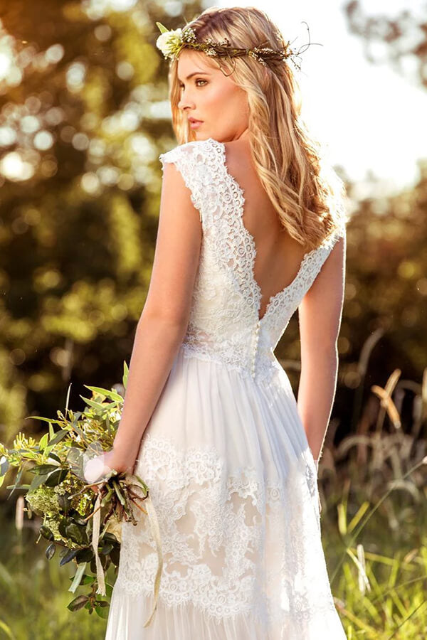 Latest Long A-line Sweetheart Empire Waist Lace Tulle Wedding Dress