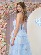 Braelyn | Abito da sera azzurro chiaro senza spalline in tulle a strati con paillettes
