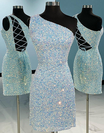 Enges, himmelblaues Homecoming-Kleid mit einer Schulter