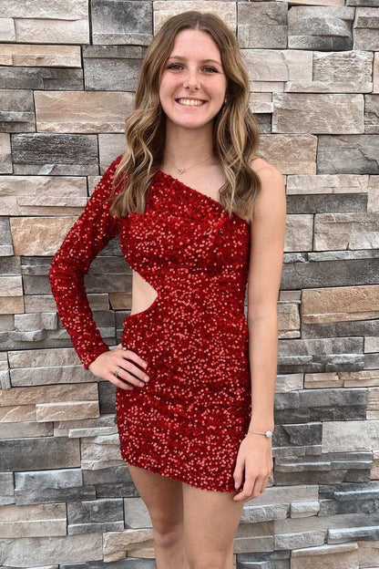 Vestido corto de fiesta con lentejuelas y una manga con abertura