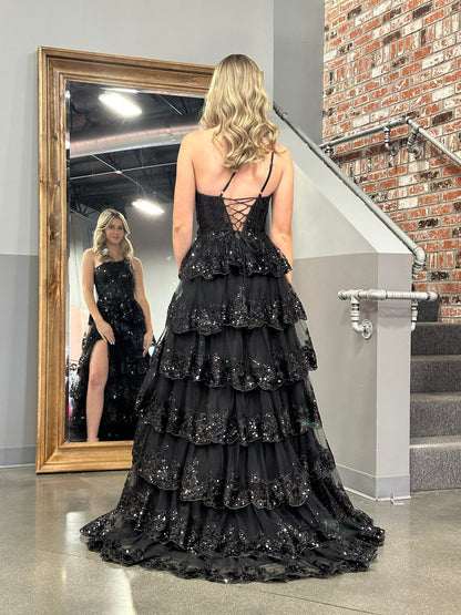 Vestido de fiesta largo de encaje escalonado con un solo hombro
