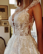 Robe de mariée longue en ligne A, appliques en dentelle, dos nu, traîne d'église