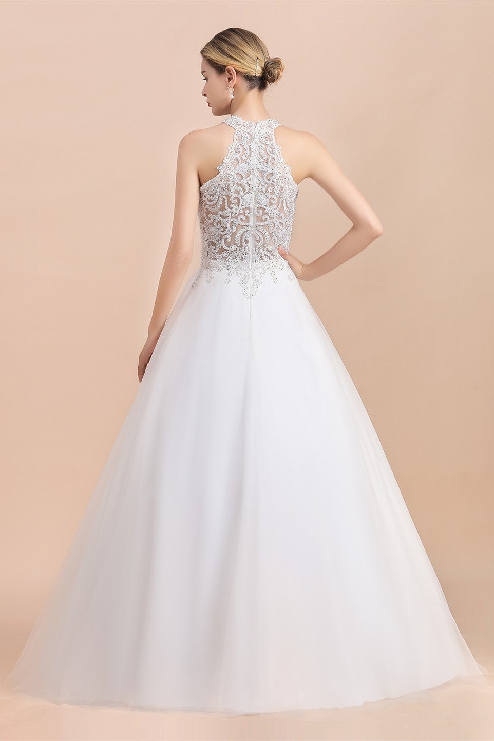 Robe de mariée longue en ligne A, dos nu, avec appliques en dentelle et sequins, sans manches