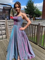 فساتين تخرج رسمية طويلة على شكل حرف أ بدون أكمام وظهر مفتوح مع فتحة جانبية