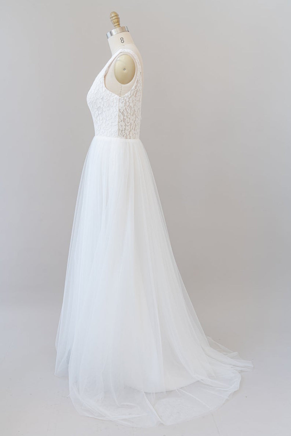 Robe de mariée longue en mousseline, coupe évasée, bretelles, col en V, dos ouvert