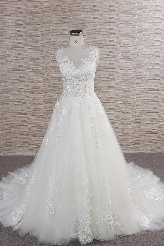 Langes A-Linien-Brautkleid mit Herzausschnitt und Applikationen aus Spitze und Tüll