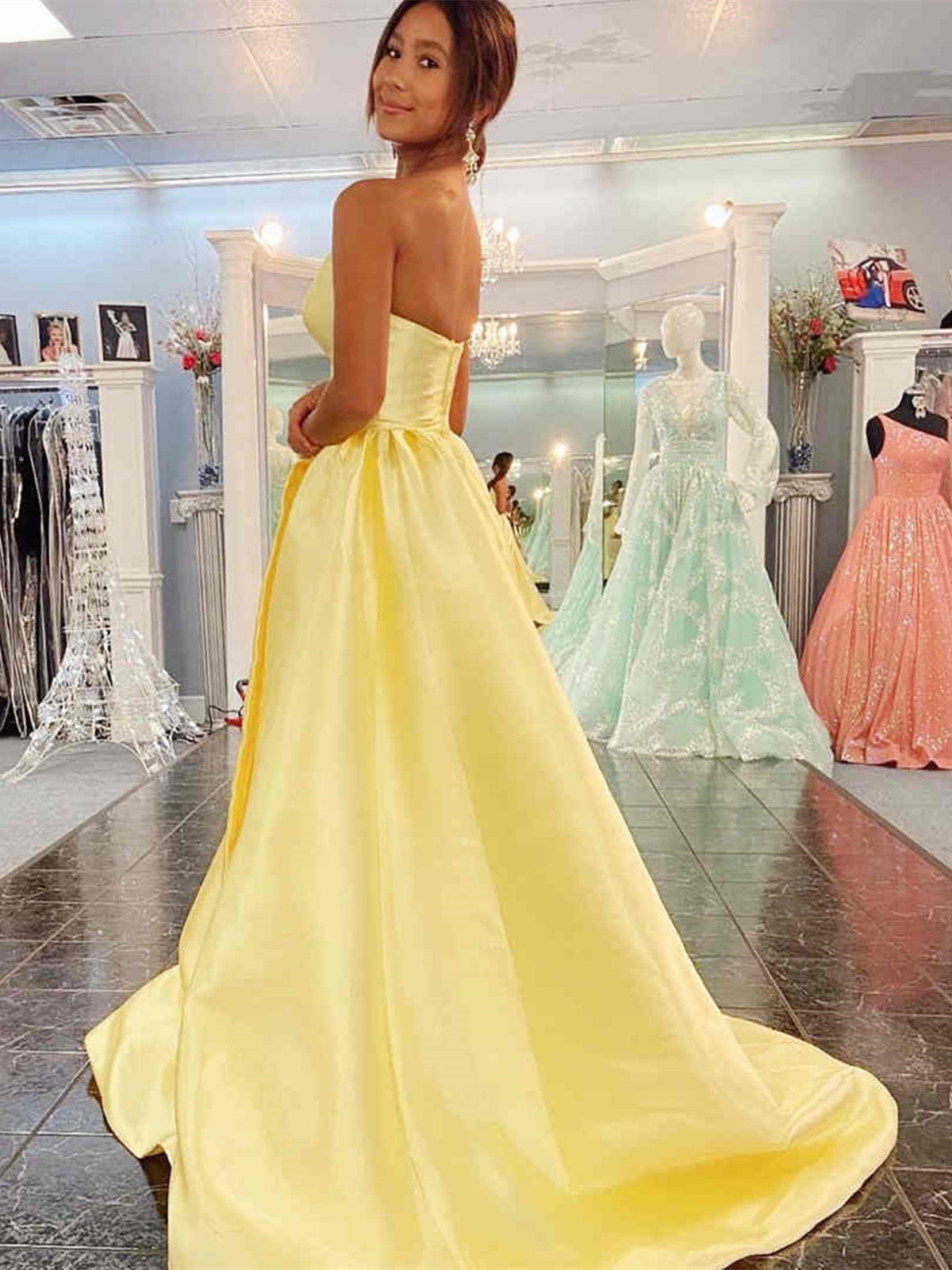 Robe de bal longue en satin jaune, dos nu, en forme de A, décolleté cœur, robe de soirée formelle pour remise de diplôme