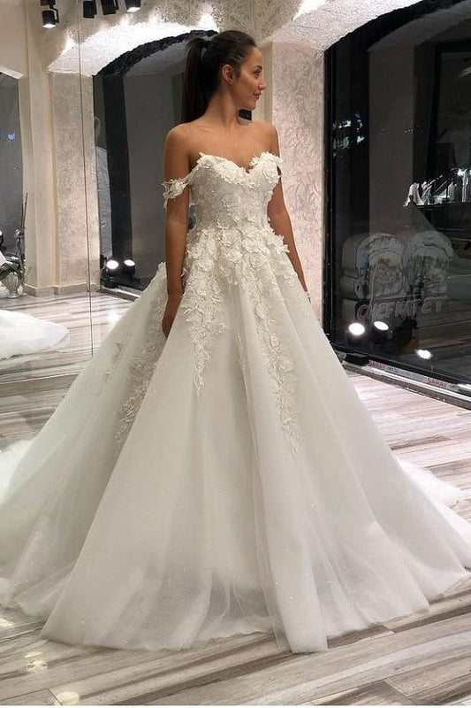 Langes A-Linien-Brautkleid mit Herzausschnitt, schulterfrei, Applikationen, Spitze und Tüll
