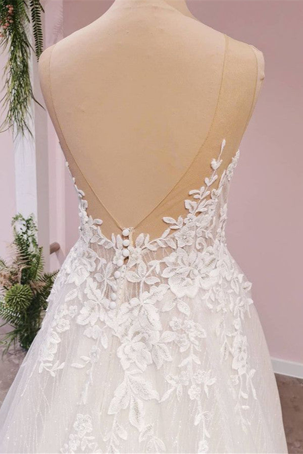 Robe de mariée longue en tulle, dos nu, appliques en dentelle, décolleté en cœur, coupe évasée