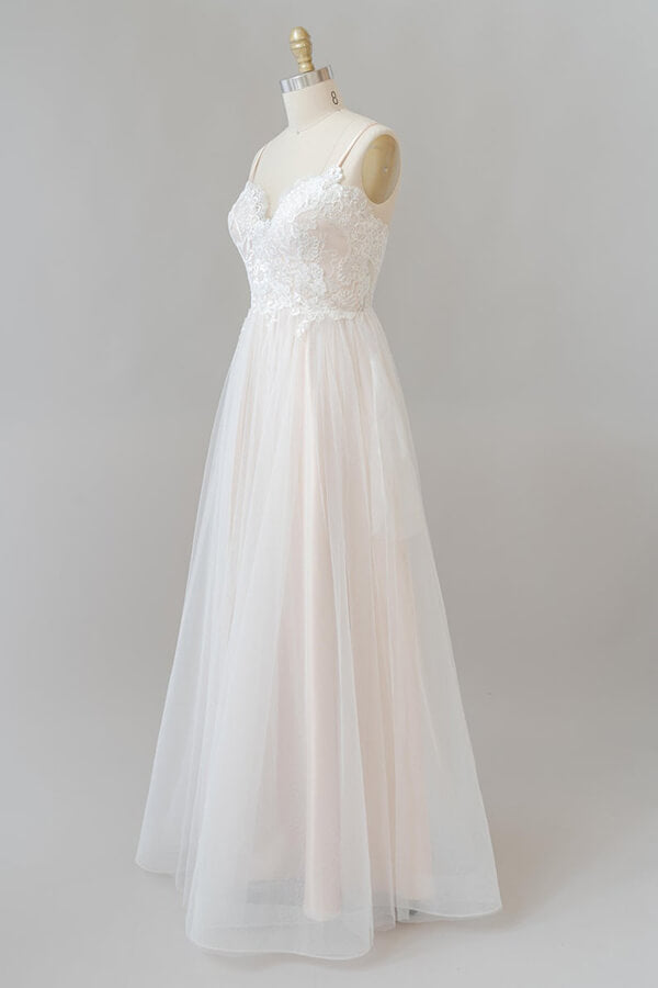 Robe de mariée longue en ligne A, col en V, appliques en dentelle, tulle, dos nu