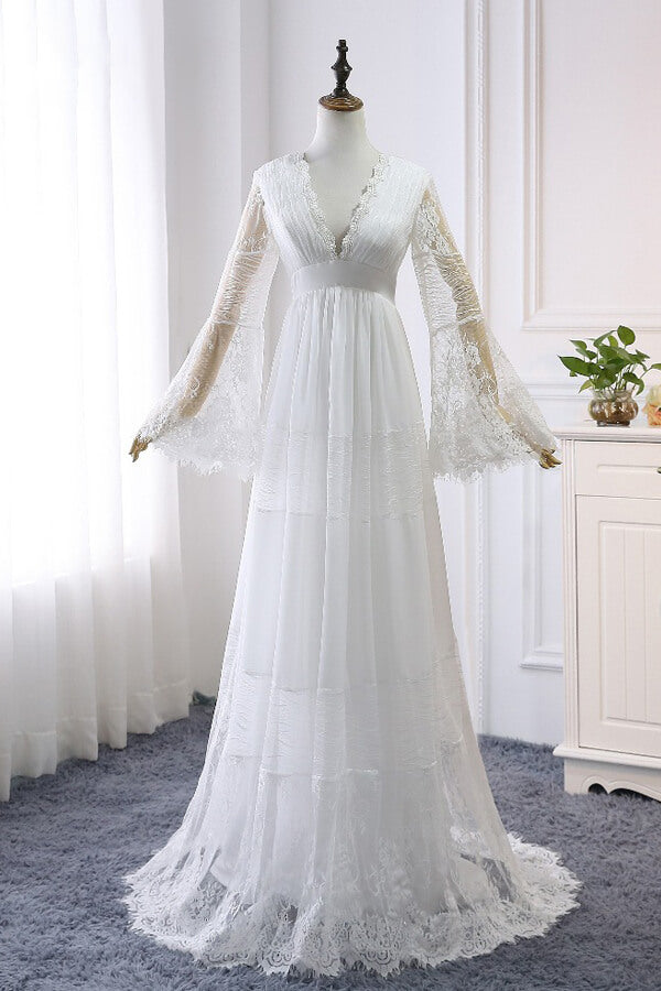 Robe de mariée longue en tulle avec dentelle, en ligne A, col en V, à manches