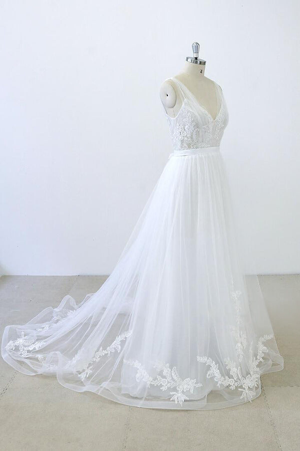 Robe de mariée longue en ligne A, col en V, décolleté cœur, volants appliqués, dos en tulle sans dos