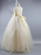Lace Long Ball Gown Jewel Neck Sleeveless Wedding First Communion Dress