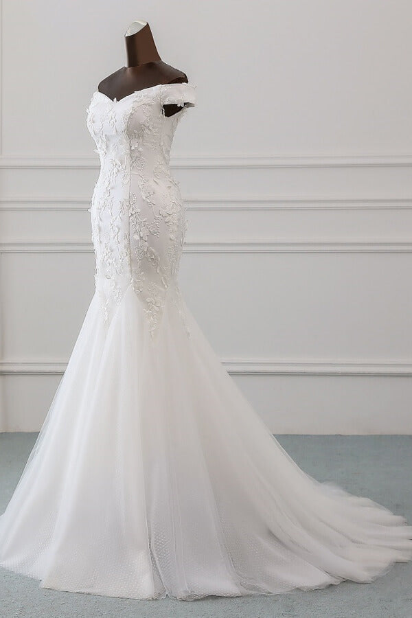 Langes Meerjungfrau-Brautkleid mit schulterfreier Spitze und Schnürung